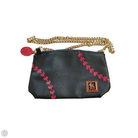 Crossbody By Clothes Mentor, Size: Medium