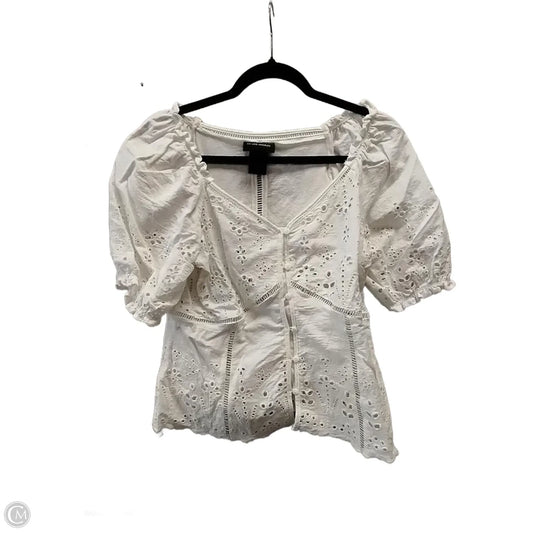 Blouse Short Sleeve By Clothes Mentor In White, Size: M