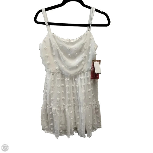 Dress Casual Short By Clothes Mentor In White, Size: 8