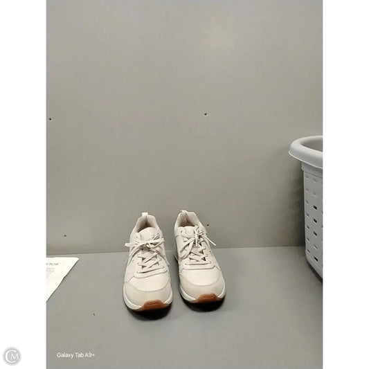 Shoes Athletic By Skechers In Beige, Size: 9.5