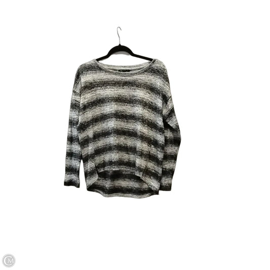 Top Long Sleeve By Banana Republic In Striped Pattern, Size: Xs