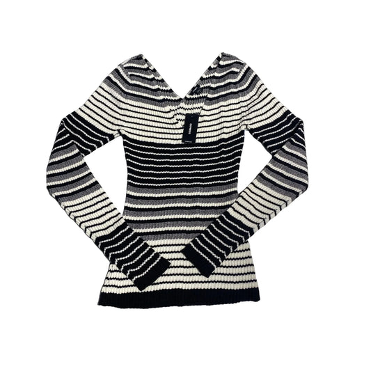 Top Long Sleeve By Express In Striped Pattern, Size: S