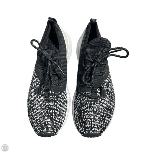 Shoes Athletic By New Balance In Black & White, Size: 9