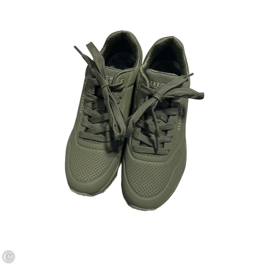 Shoes Sneakers By Skechers In Green, Size: 7.5