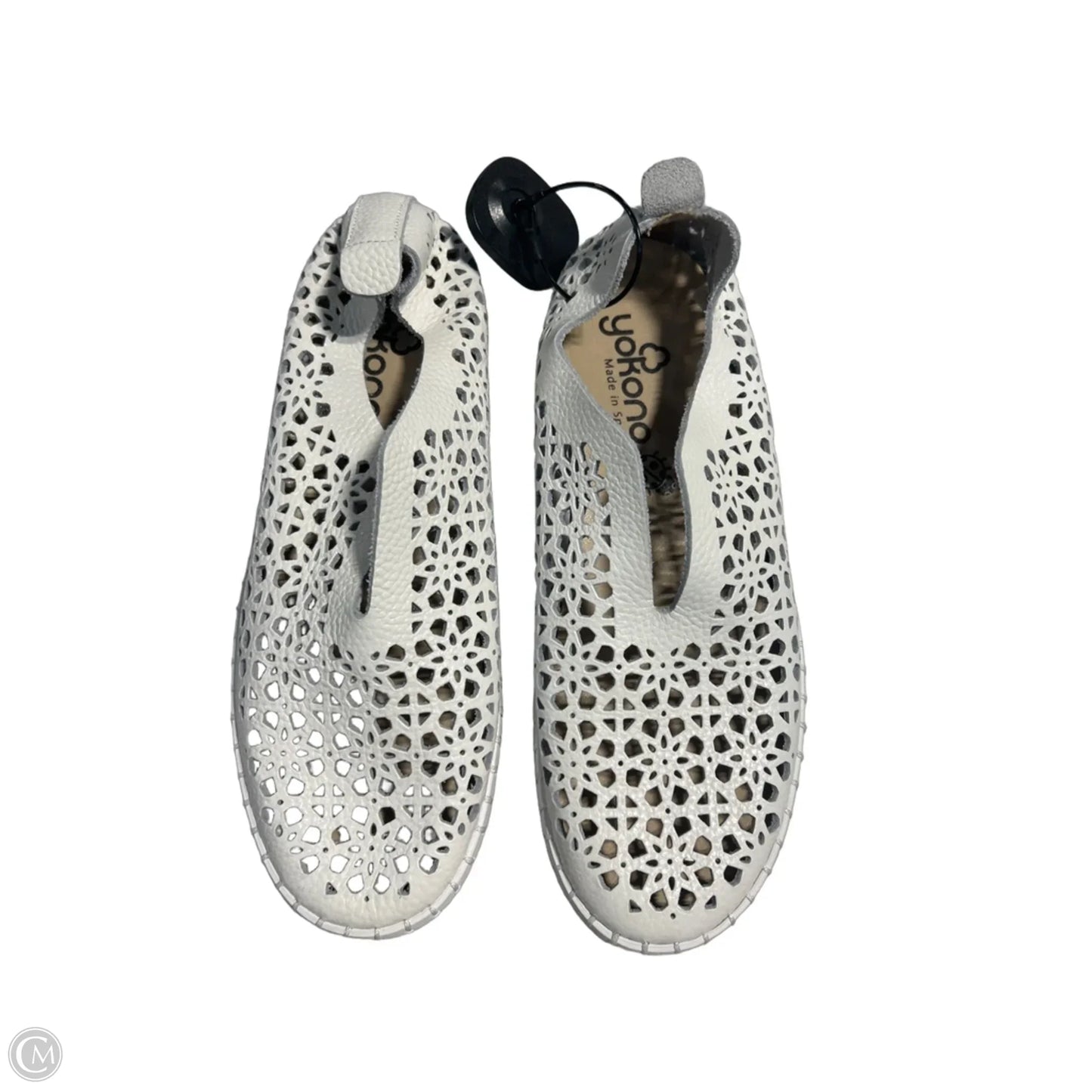 Shoes Flats By Cmc In White, Size: 7.5