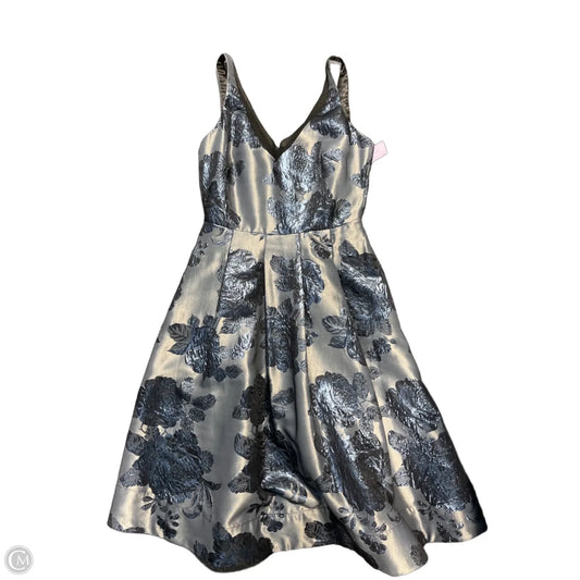 Dress Party Short By White House Black Market In Black & Blue, Size: S