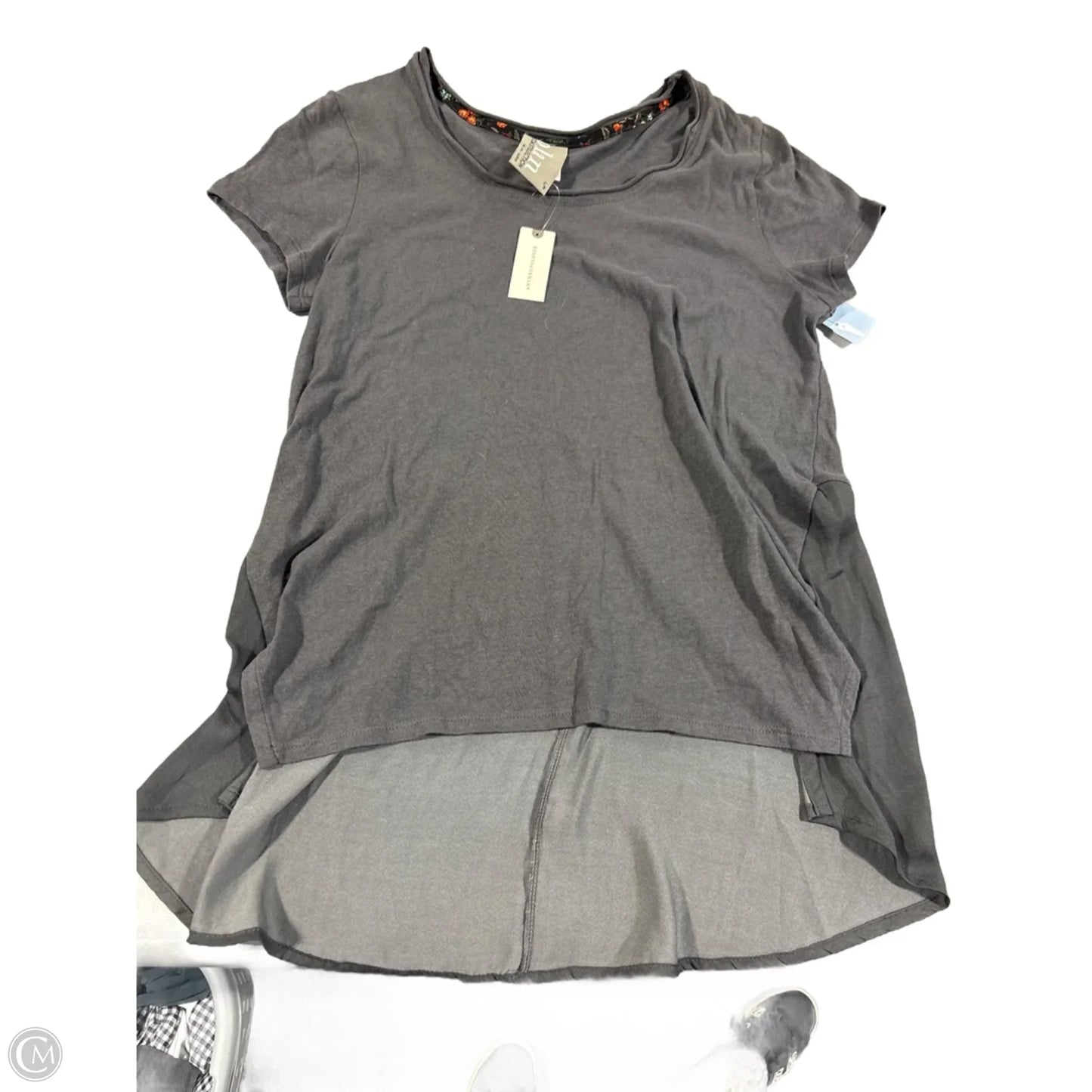 Top Short Sleeve By Dolan Left Coast In Grey, Size: S