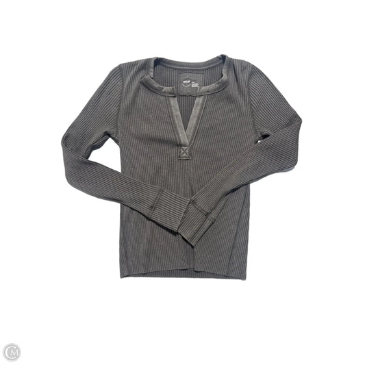 Top Long Sleeve By Aerie In Grey, Size: M