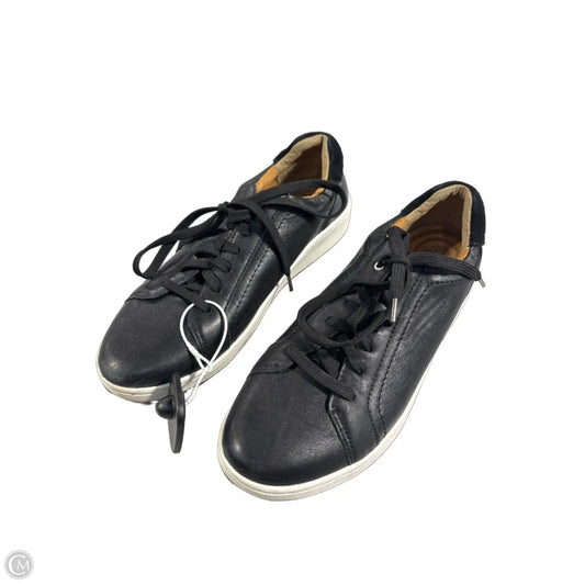 Shoes Sneakers By Aetrex In Black, Size: 9