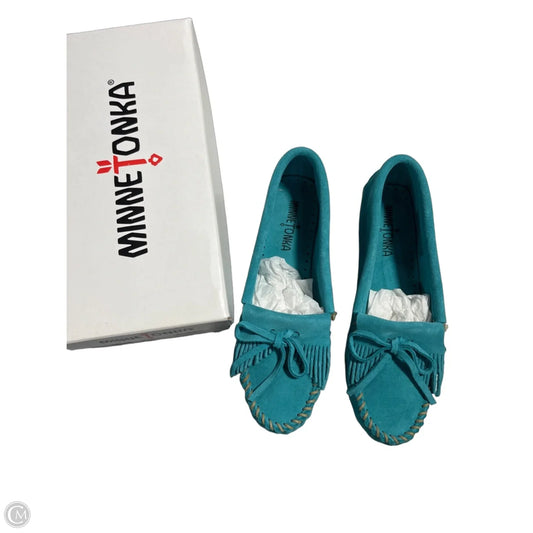 Shoes Flats By Minnetonka In Blue, Size: 7