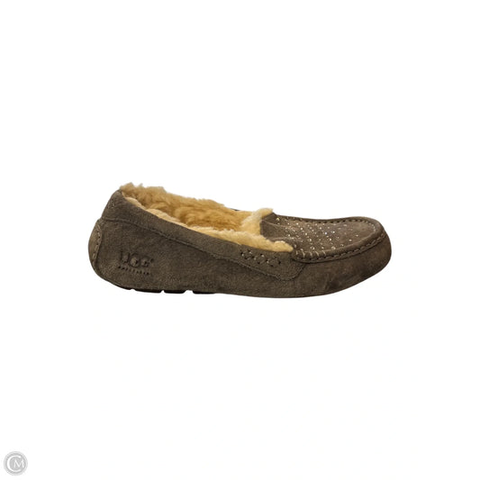 Shoes Designer By Ugg In Grey, Size: 7