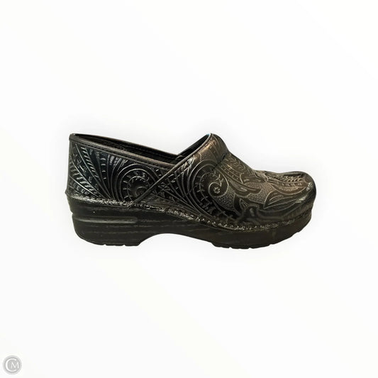 Shoes Heels Platform By Dansko In Black & Grey, Size: 7.5