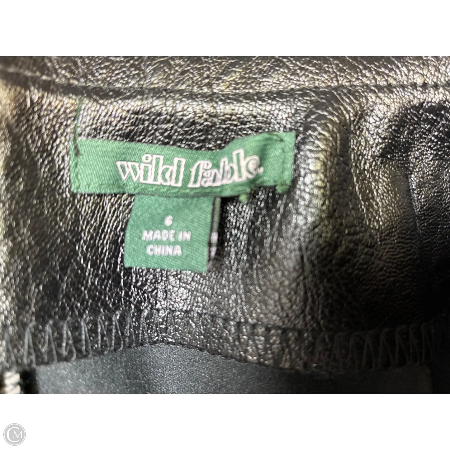 Skirt Mini & Short By Wild Fable In Black, Size: 6