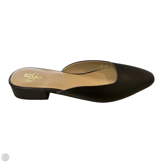 Shoes Flats By Cmf In Black, Size: 9