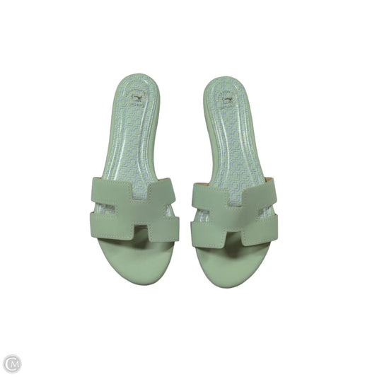 Sandals Flats By Crown And Ivy In Green, Size: 8.5