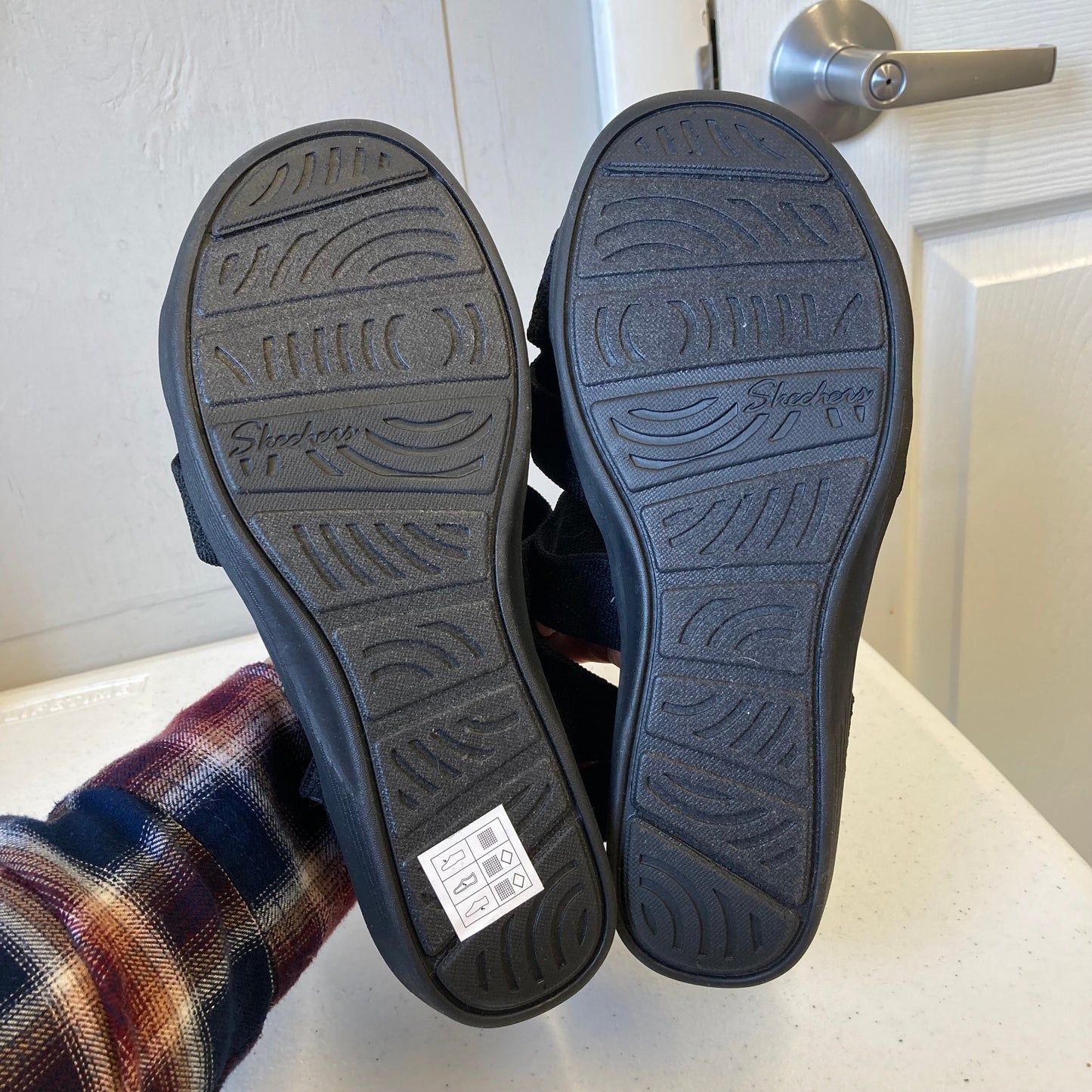 Sandals Flats By Skechers In Black, Size:8