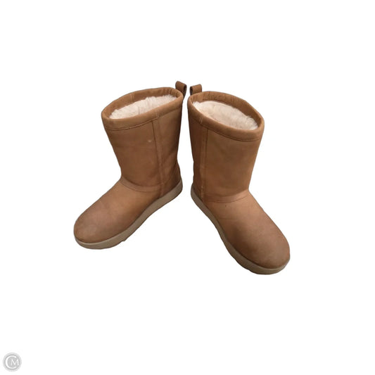 Boots Designer By Ugg In Brown, Size: 8