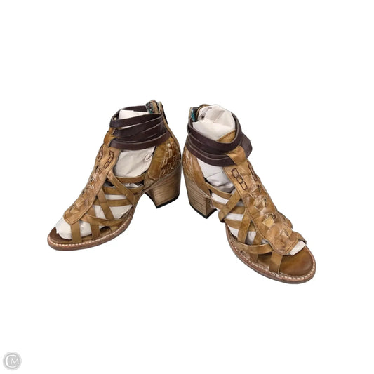 Sandals Heels Block By Freebird In Tan, Size: 6