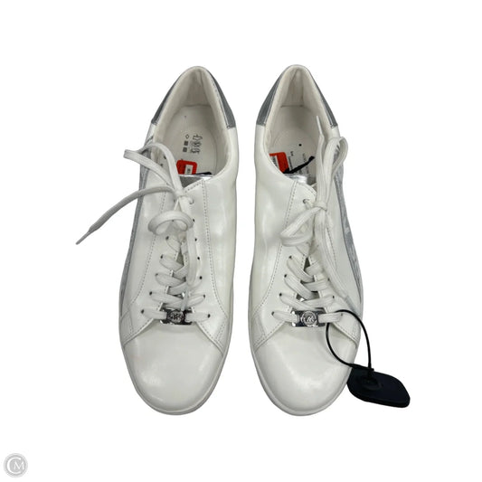 Shoes Sneakers By Michael By Michael Kors In Silver & White, Size: 9.5