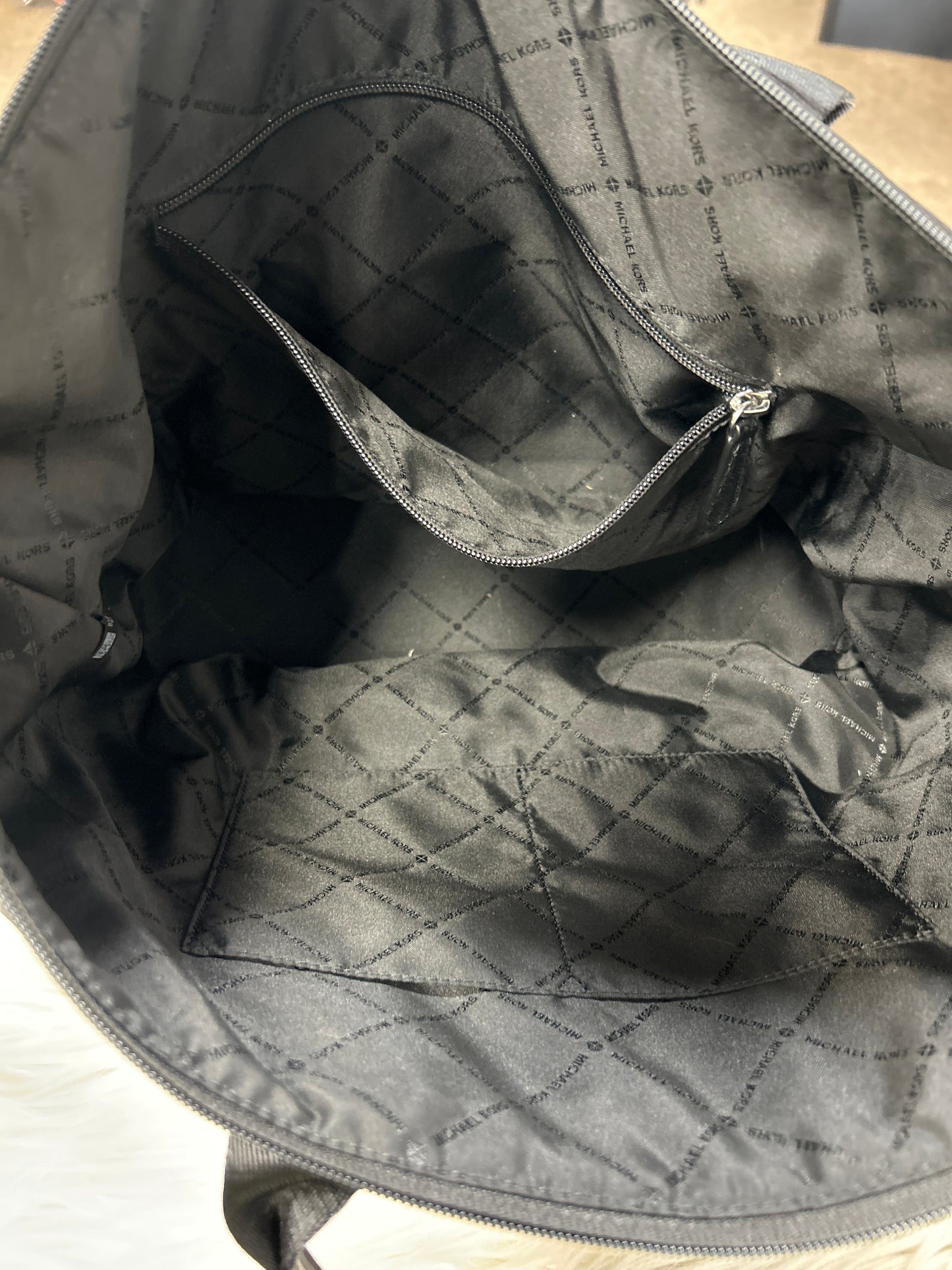 Tote Designer By Michael Kors In Black, Size:Large