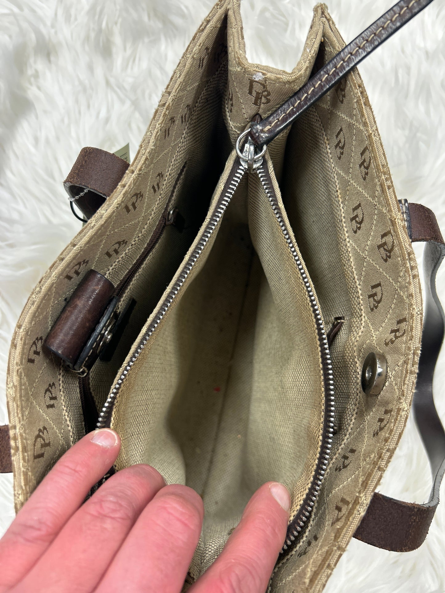 Handbag Designer By Dooney And Bourke In Brown, Size:Large