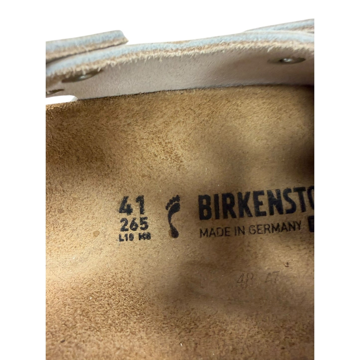 Shoes Flats By Birkenstock In White, Size:10.5