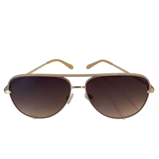 Sunglasses By Quay In Beige