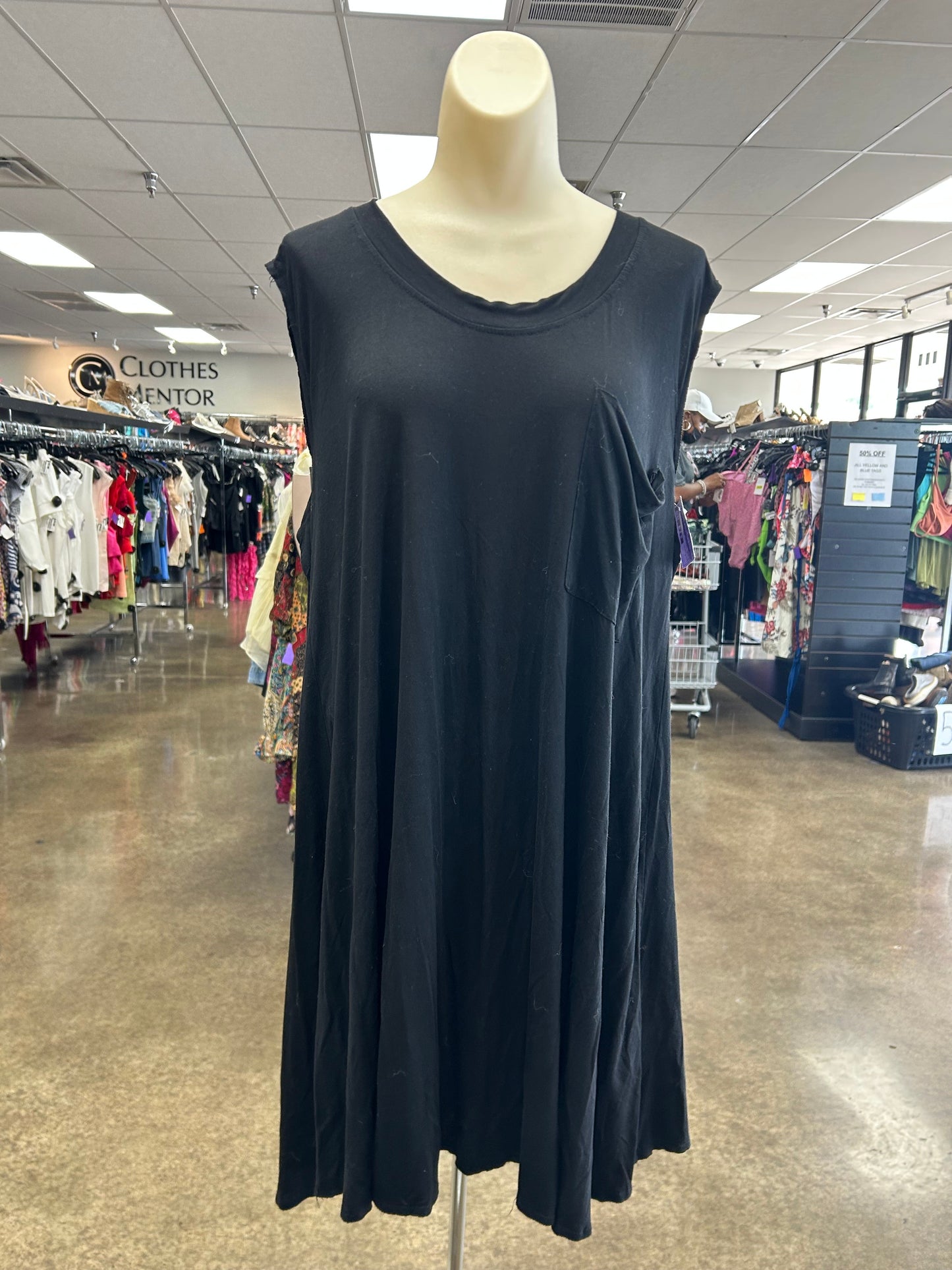 Dress Casual Short By Pol In Black, Size:S