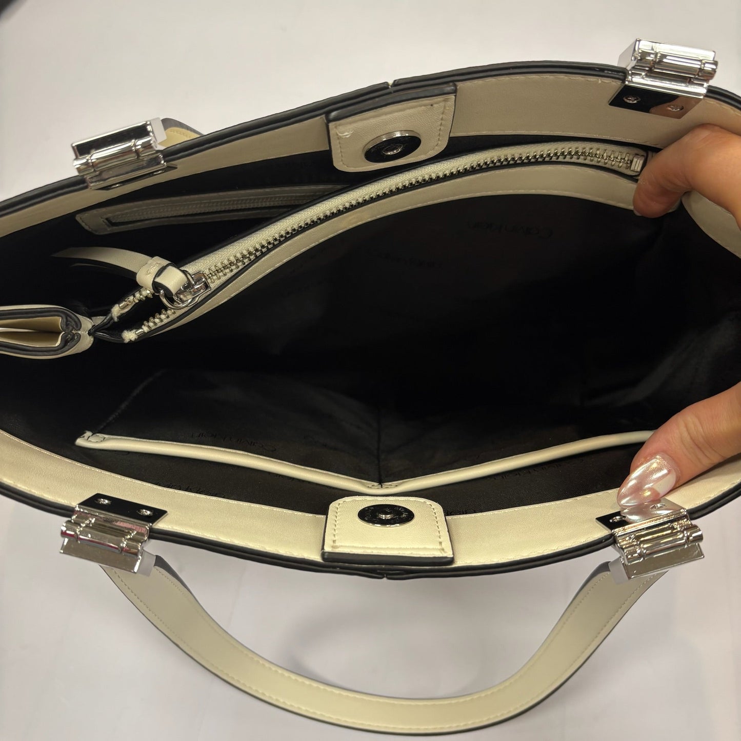 Handbag By Calvin Klein, Size: Large