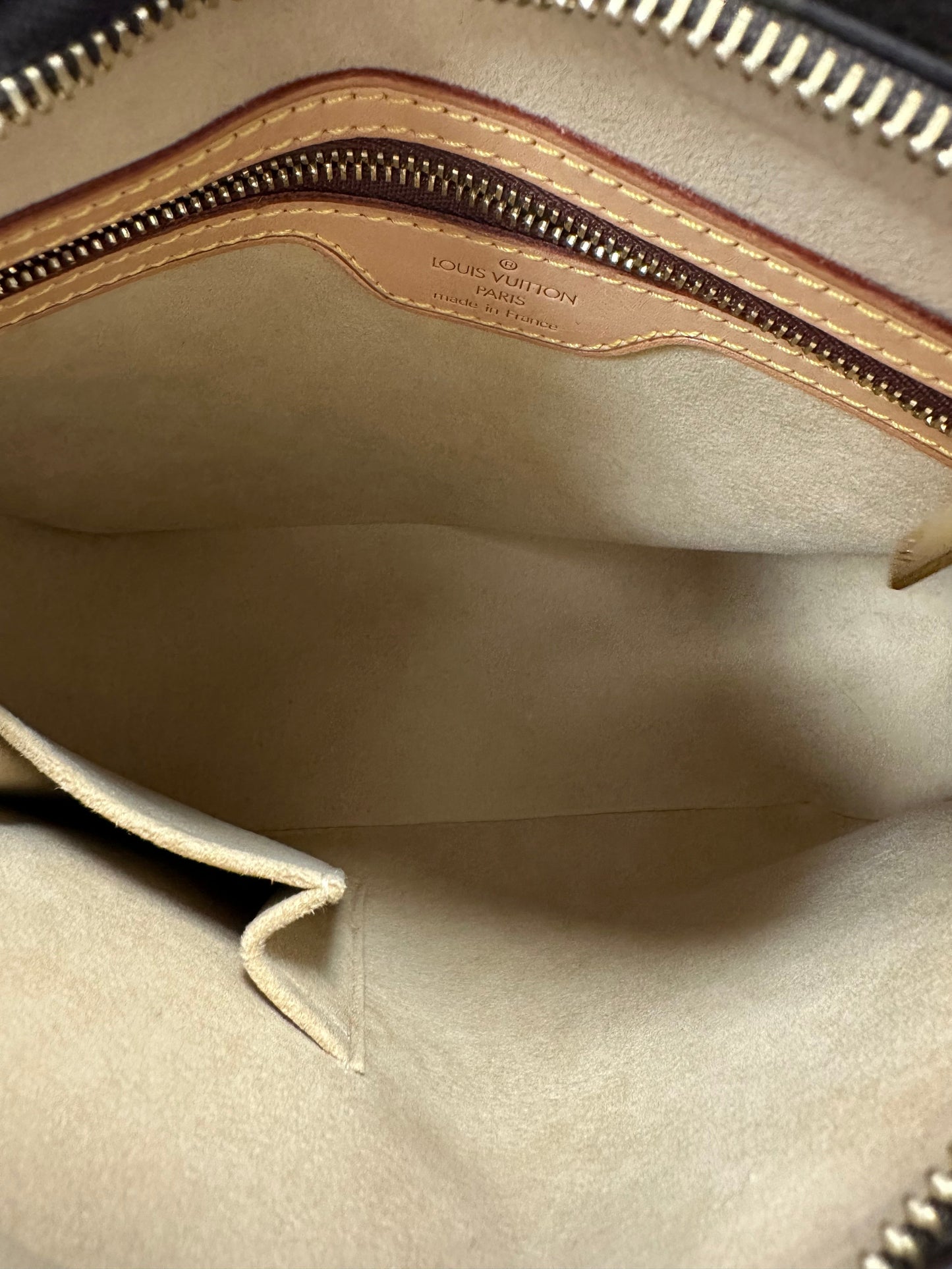 Handbag Luxury Designer By Louis Vuitton In Brown & Tan, Size:Medium