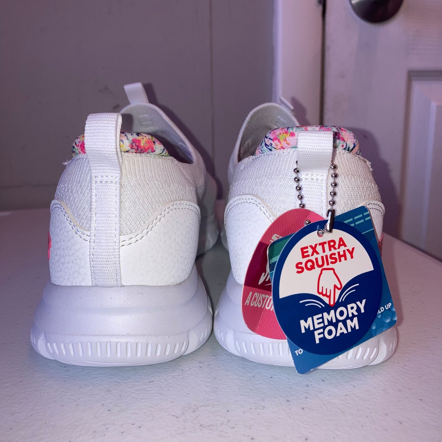 Shoes Athletic By Skechers In White, Size:8.5