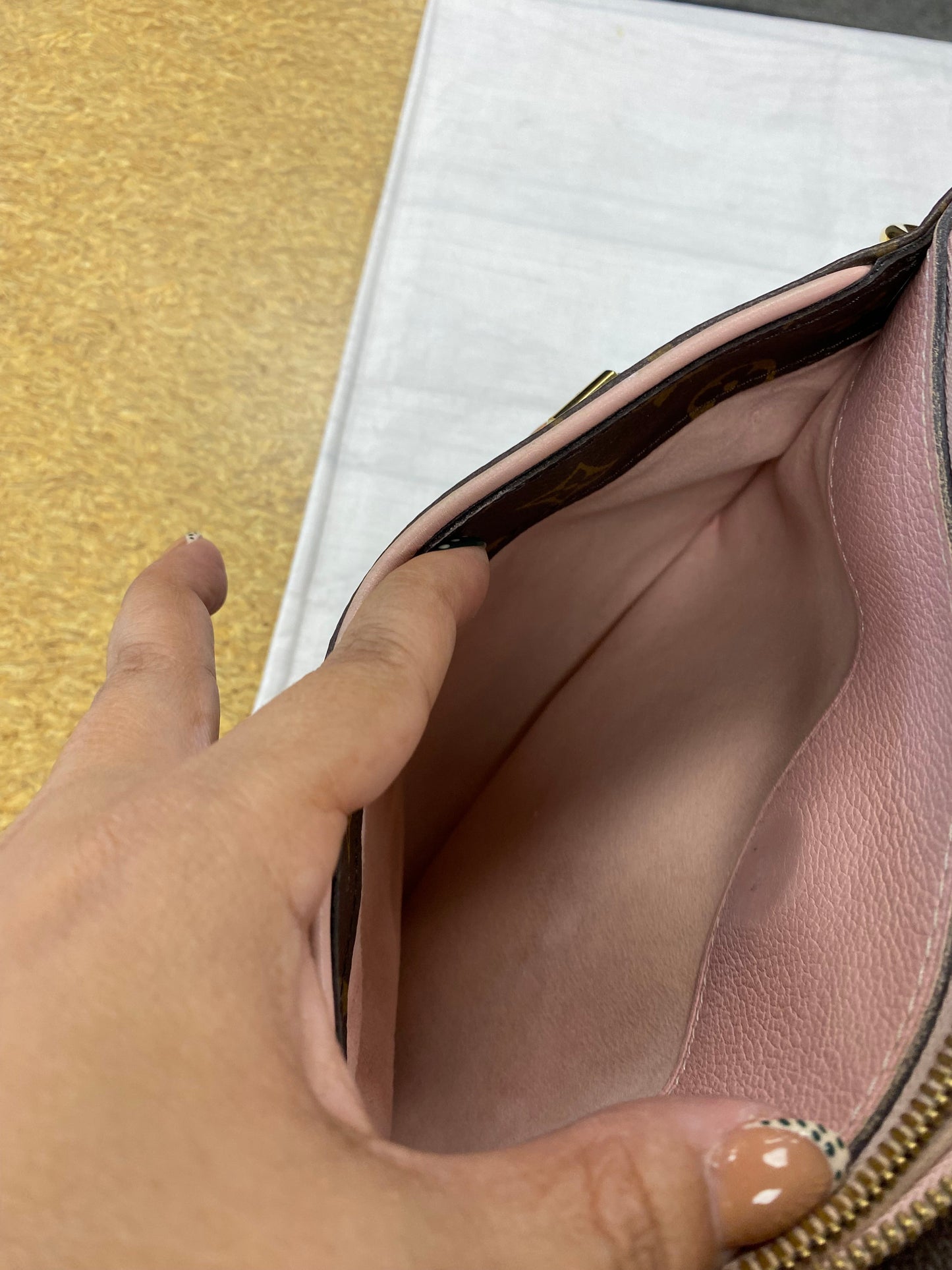Handbag Luxury Designer By Louis Vuitton In Pink, Size:Small