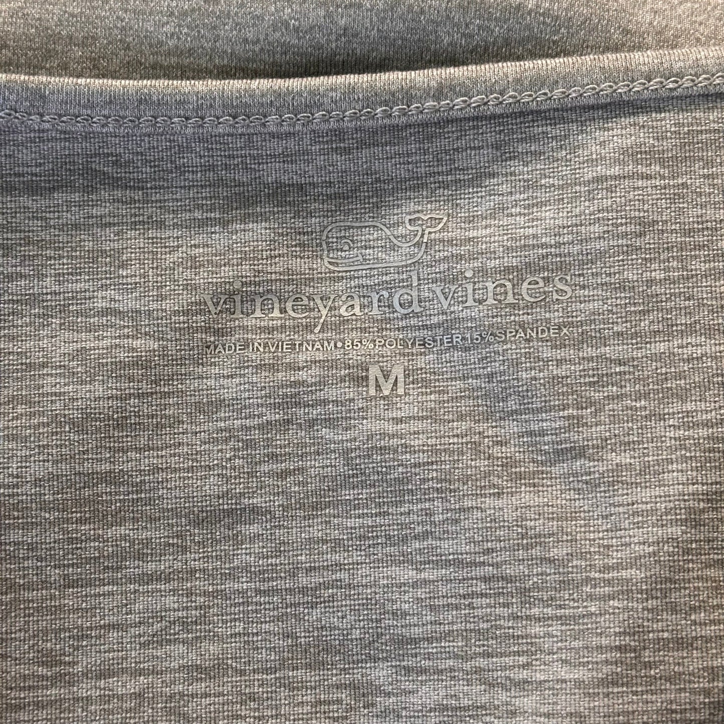 Athletic Top Short Sleeve By Vineyard Vines In Grey, Size: M