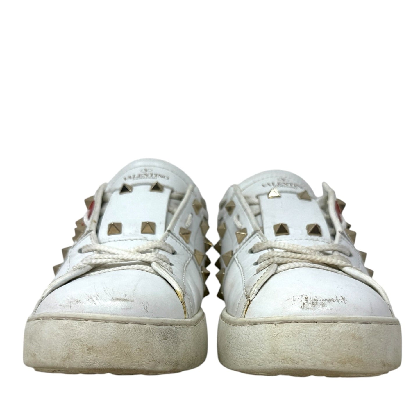 Rockstud Heart Sneakers Luxury Designer By Valentino-garavani In Red & White, Size: 9