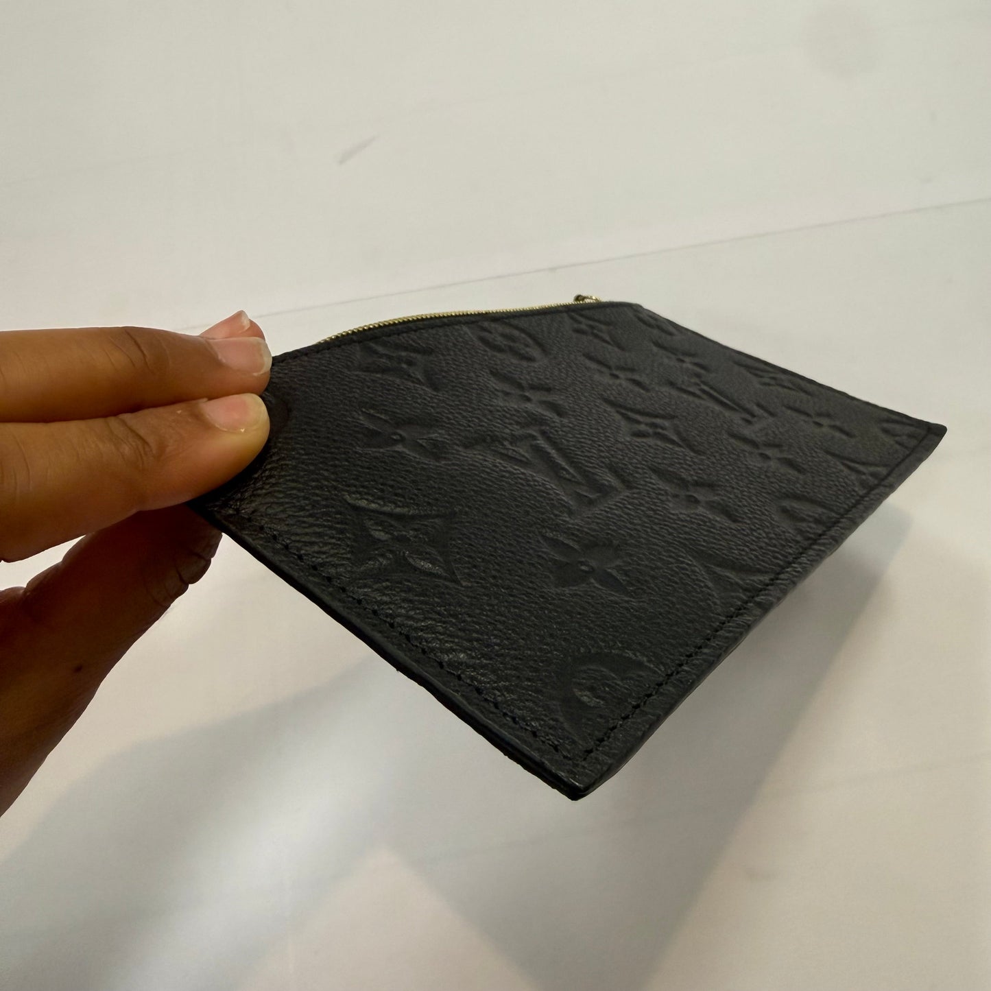 Crossbody Luxury Designer By Louis Vuitton, Size: Small