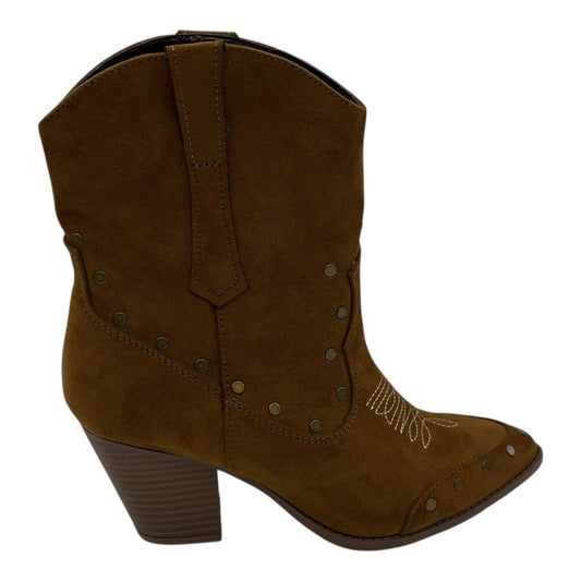 Boots Ankle Heels By Qupid In Brown, Size:7