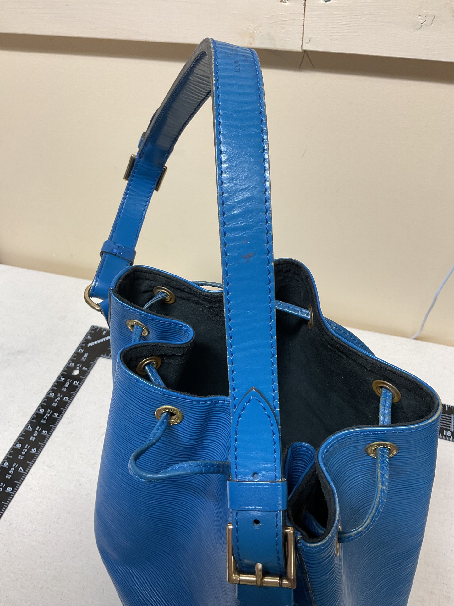 Handbag Luxury Designer By Louis Vuitton In Blue, Size:Large