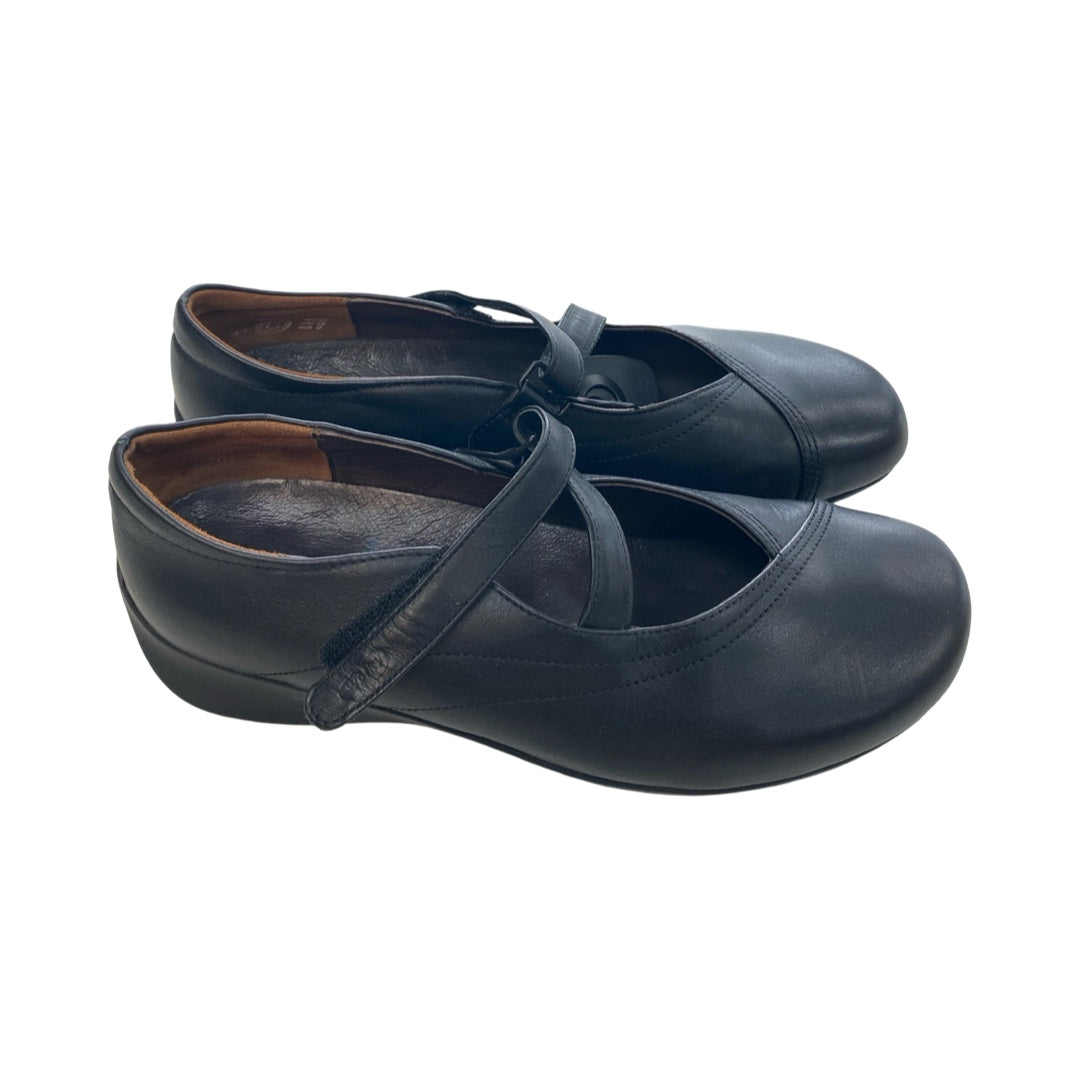 Shoes Flats By Cmc In Black, Size:10.5