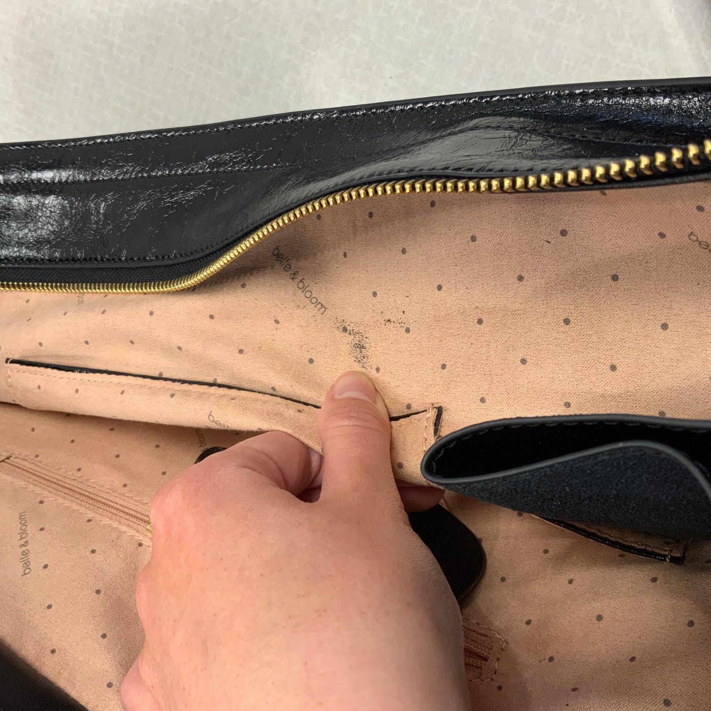 Handbag Leather By Belle & Bloom, Size: Large