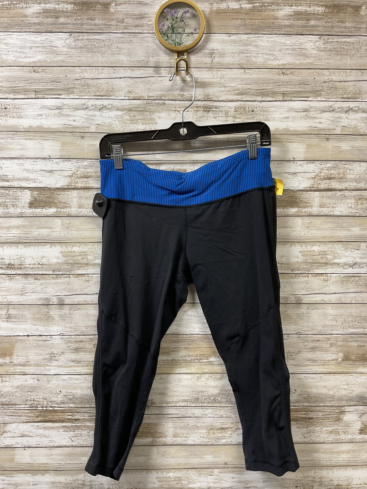 Athletic Capris By Lululemon In Black & Blue, Size:8