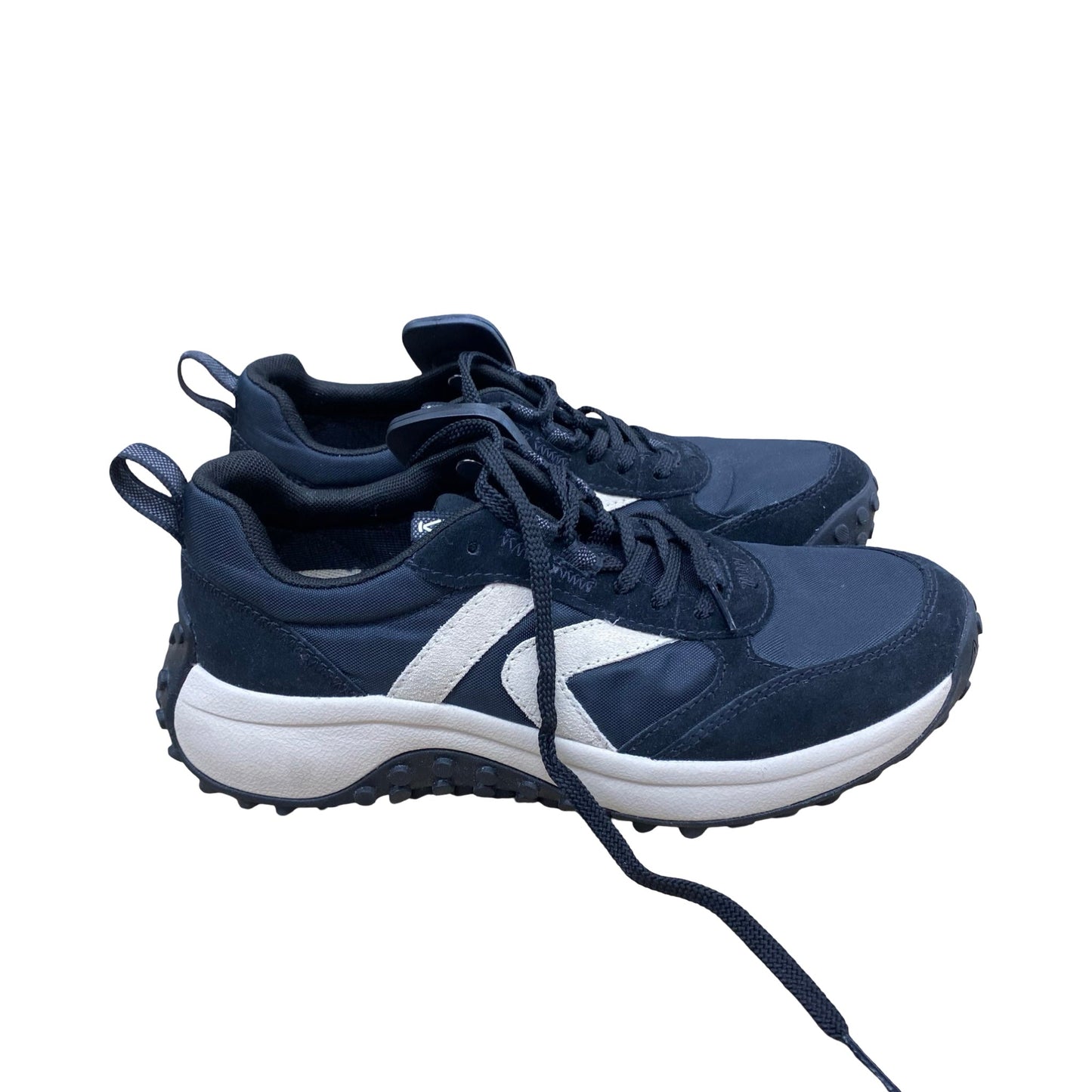 Shoes Athletic By Keen In Black & Cream, Size:7.5