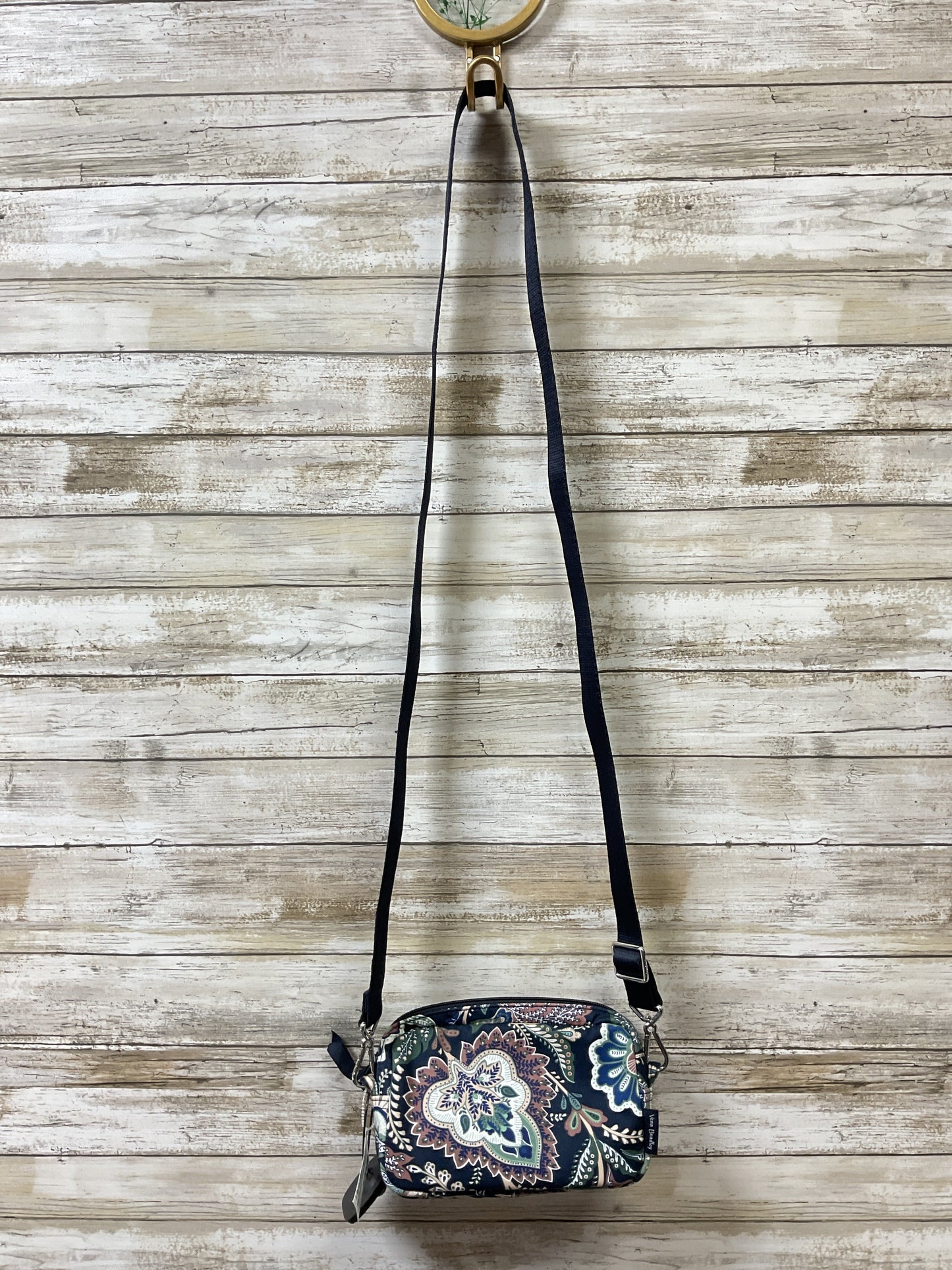 Crossbody By Vera Bradley In Paisley Print, Size:Small