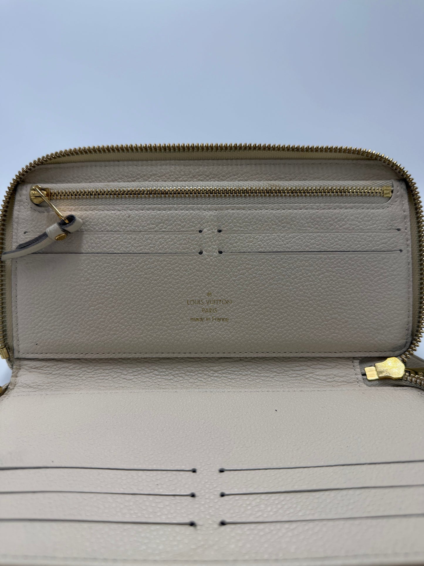 Louis Vuitton Luxury Zippy Wallet