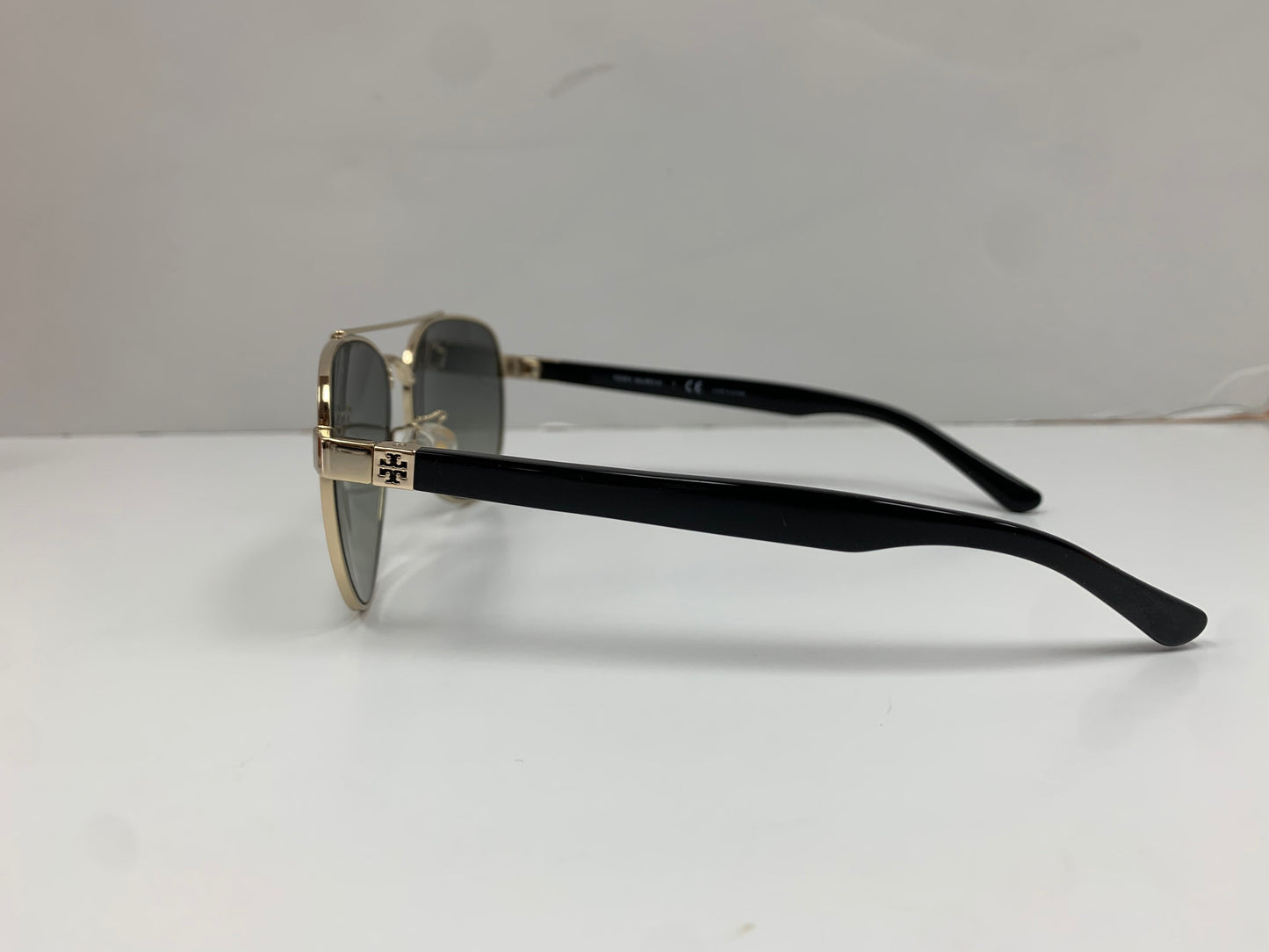Sunglasses Designer By Tory Burch
