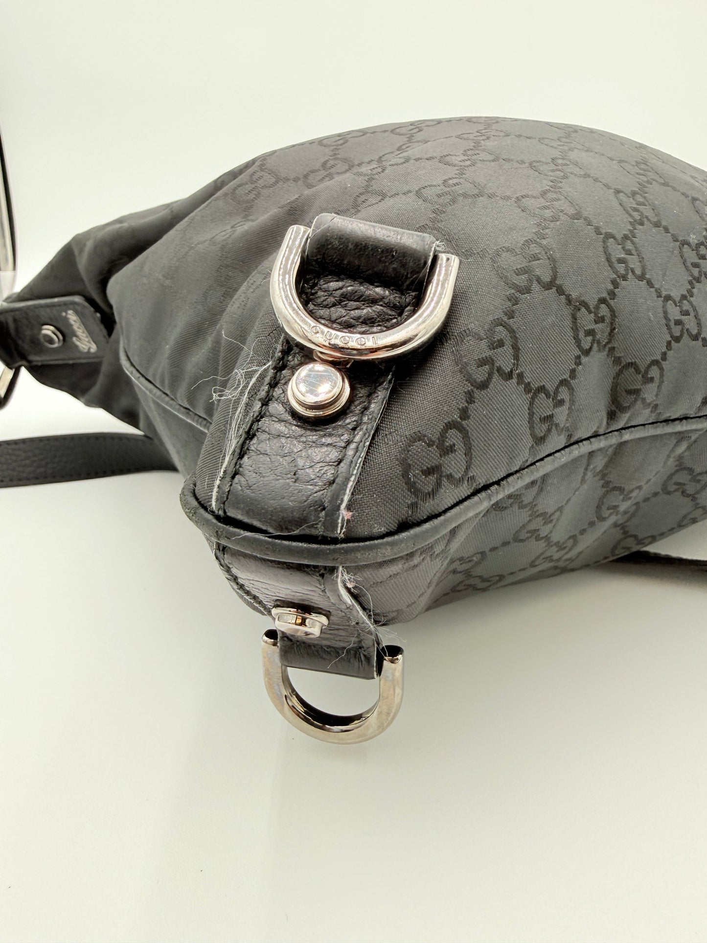 Crossbody Luxury Designer By Gucci In Black, Size:Medium