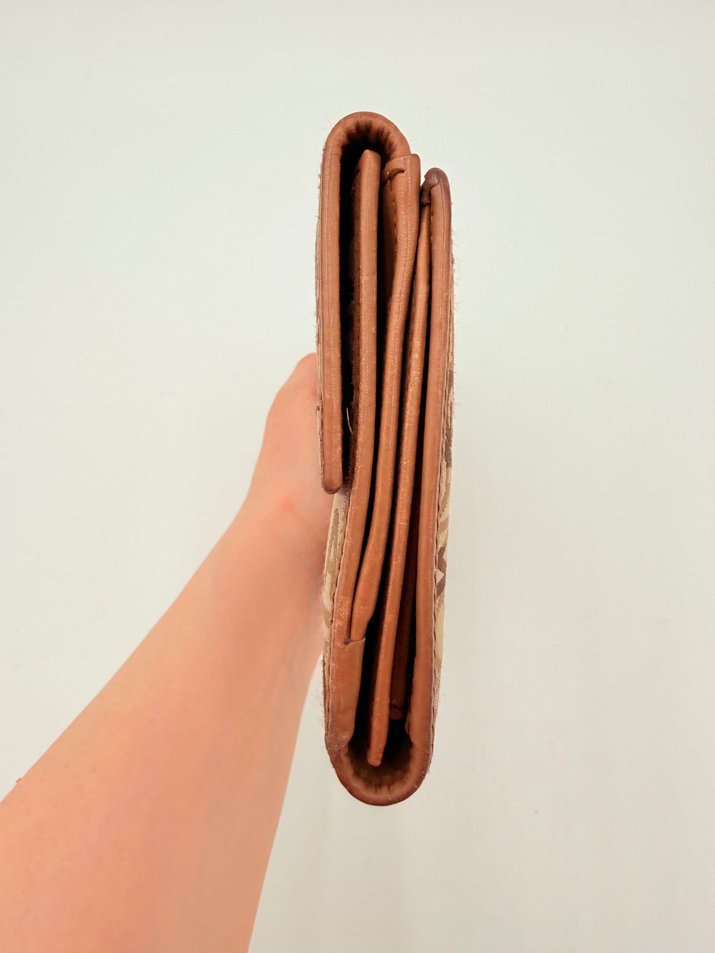 Wallet Designer By Salvatore Ferragamo, Size: Medium