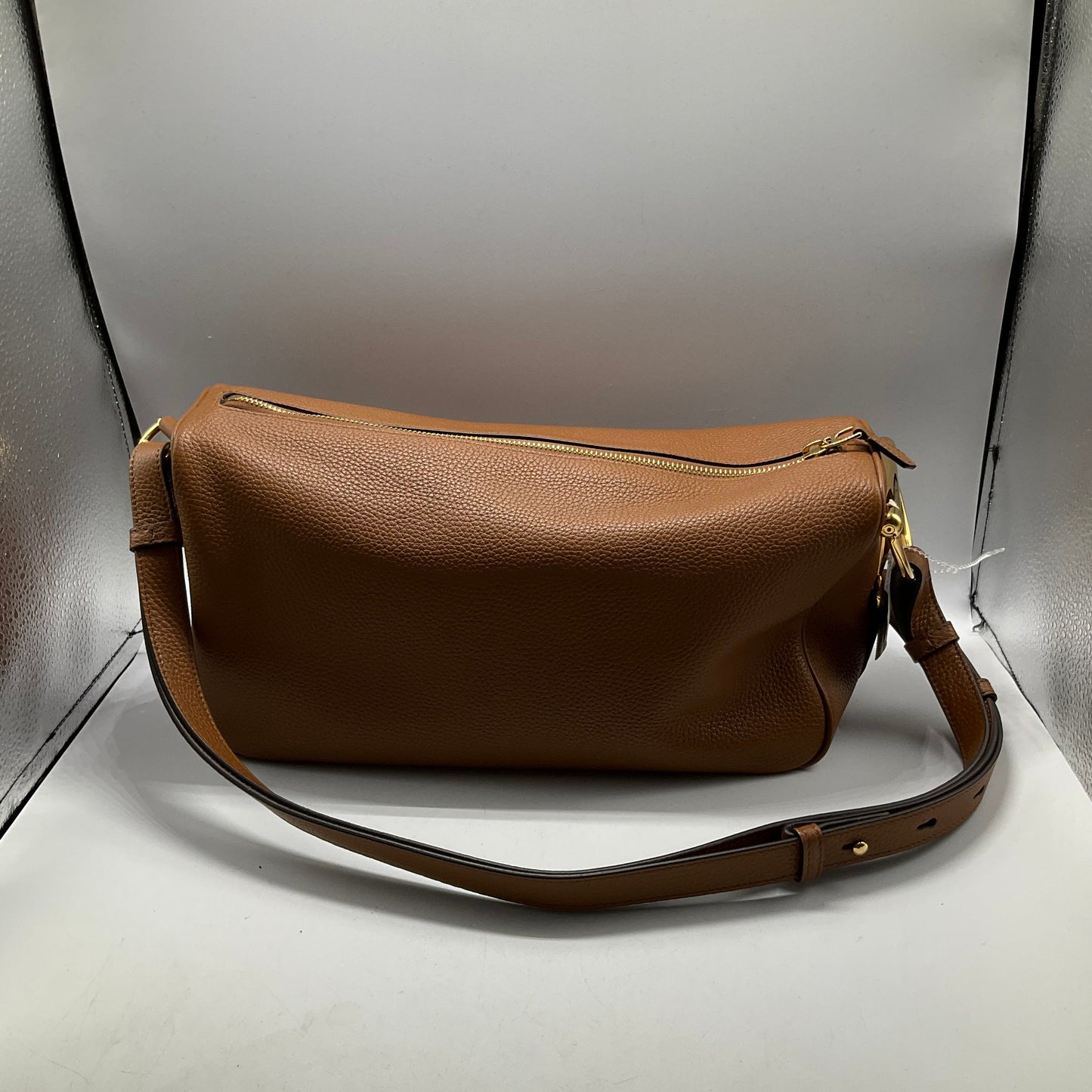 Crossbody Luxury Designer By Gucci, Size: Medium
