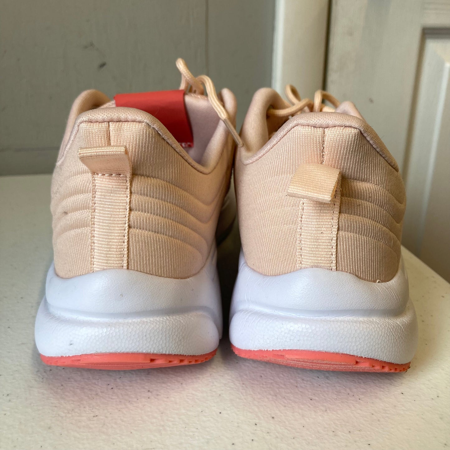 Shoes Athletic By Crane In Peach, Size:9