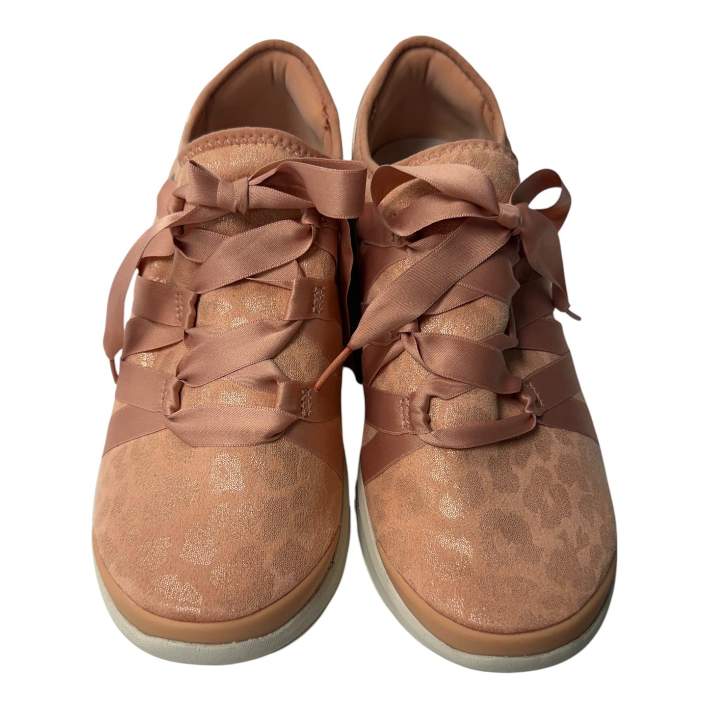 Shoes Sneakers By Bzees In Pink, Size:9