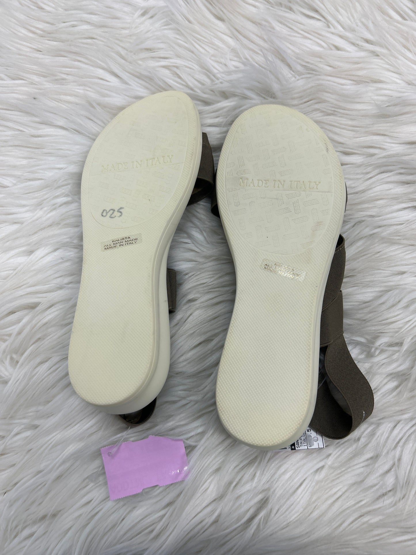 Sandals Flats By Cmc In Taupe, Size:7.5